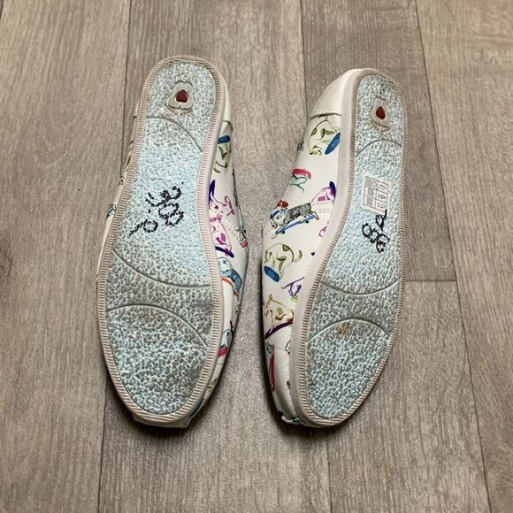 Womens Bobs‎ By Skechers Pup Doggie Skateboard All Over Print Slip Canvas Shoes - Picture 7 of 7